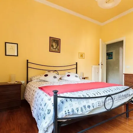 Casa Claudia Apartment *